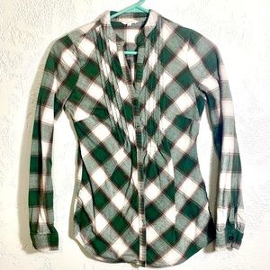 Like new comfy button up